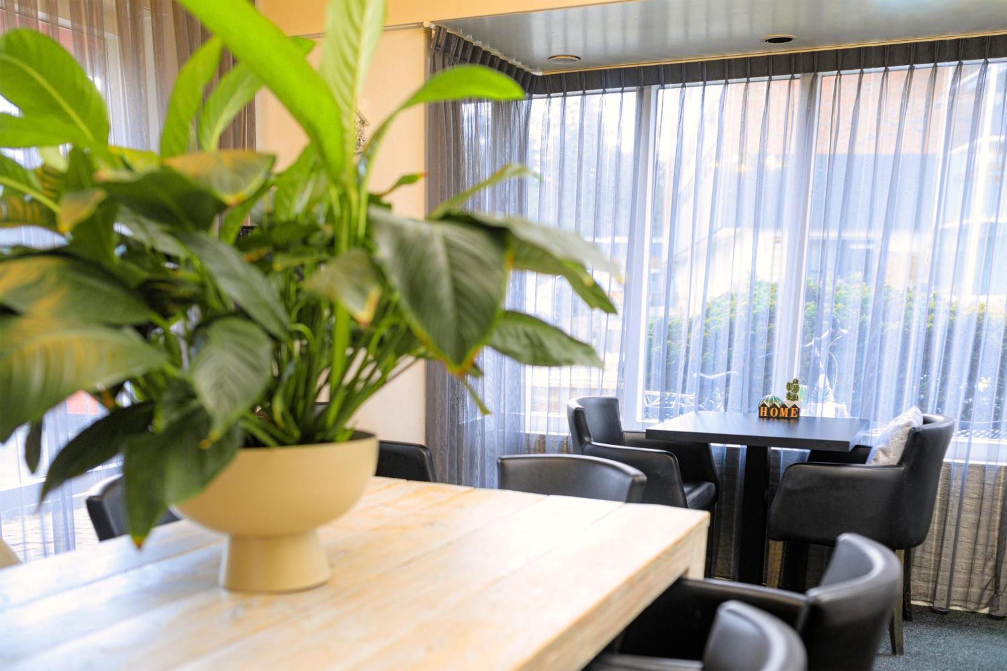 Hotel Berg En Bos Apeldoorn Extérieur photo